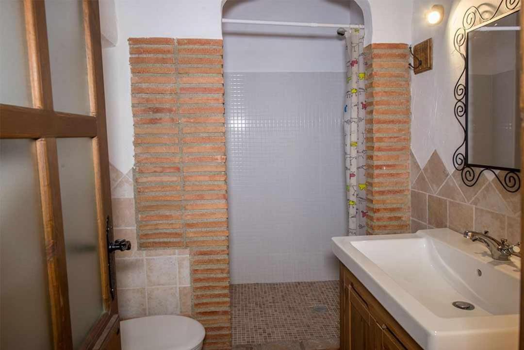 Casas Cueva El Mirador De Galera Guest House Luaran gambar